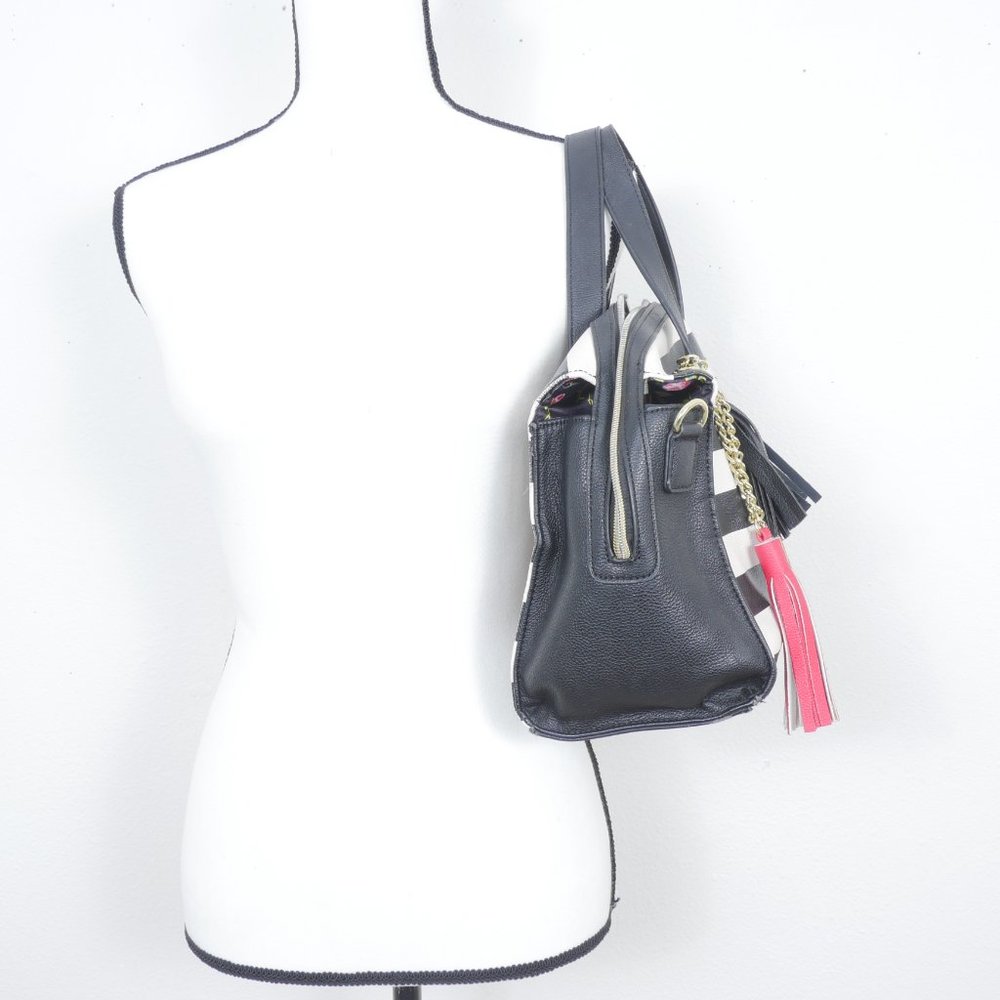 Betsey Johnson NY Black White Stripe Chain Tassle Detail Shoulder Bag - Picture 12 of 12